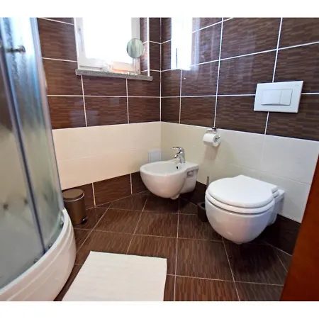 Dinko Apartman Rovanjska