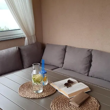 Dinko Apartman