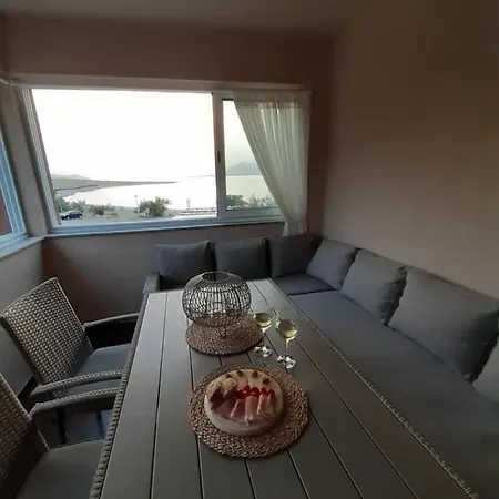 Dinko Apartment *