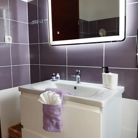 Dinko Apartment *
