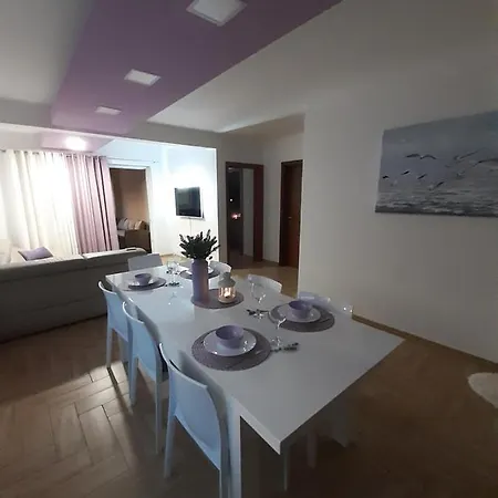 Dinko Apartman Rovanjska