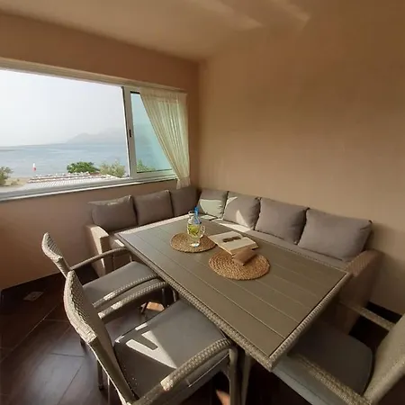 Dinko Apartman