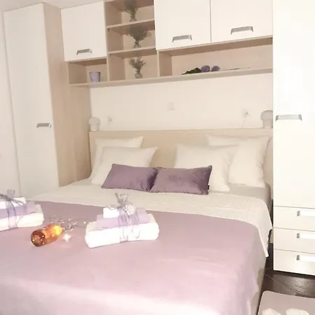 Apartment Dinko Rovanjska
