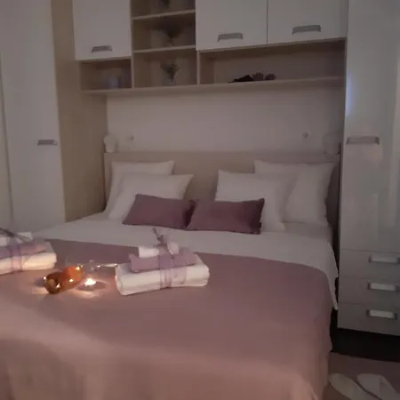 Dinko * ロバニスカ