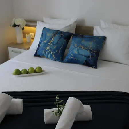Dinko Apartman