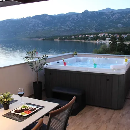 Apartman Dinko *
