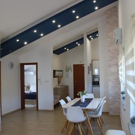 Dinko Apartment Rovanjska